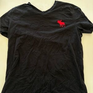 The original Abercrombie & Fitch XS T-shirt in color Black!